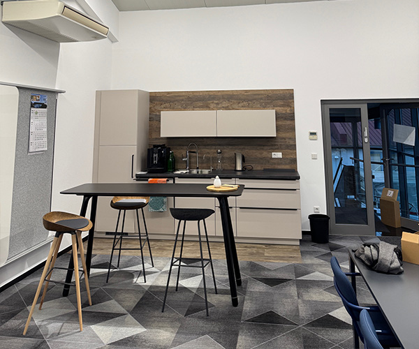 Umbau Meetingraum - Roth Elektrotechnik Großwallstadt